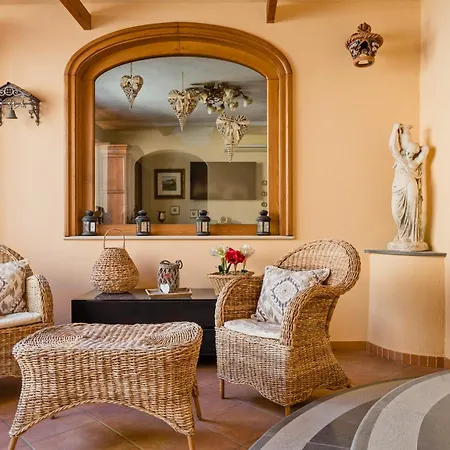 Villa Domus Aenaria *