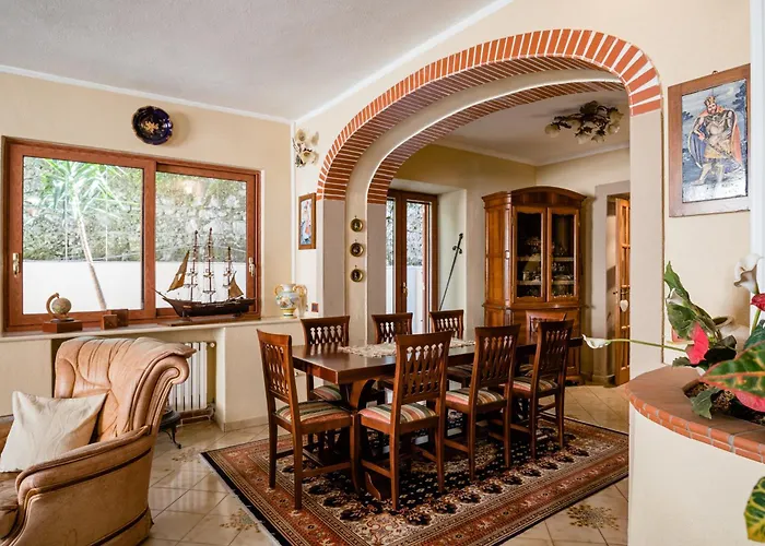 Domus Aenaria - Elegant & Spacious - Walk To Вилла Искья