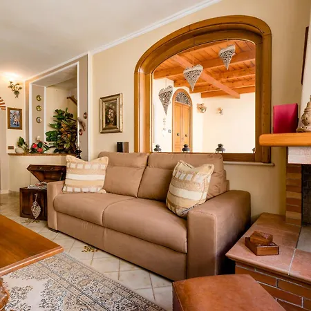 Villa Domus Aenaria *